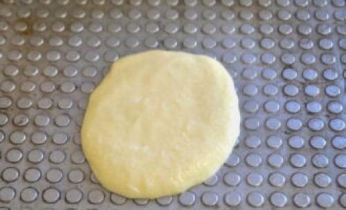 Какой должна быть консистенция теста для трубочек по ГОСТу. Классический рецепт вафельных трубочек в электовафельнице