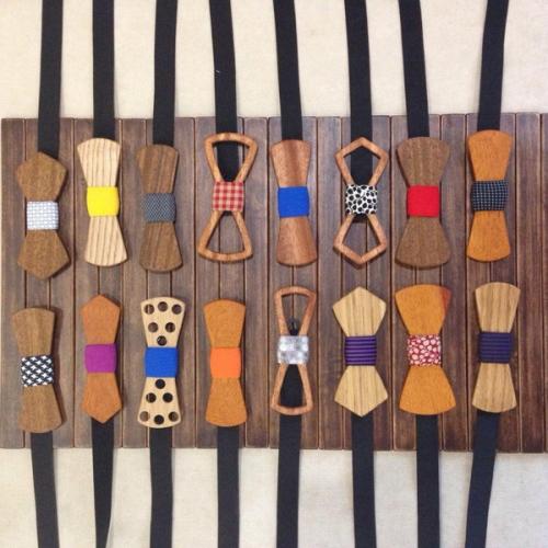 Какие материалы используются для изготовления бабочек на шее. Выбор материала