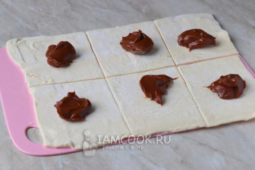 Завораживающие слоеные палочки со сгущенкой: рецепт и секреты приготовления 09