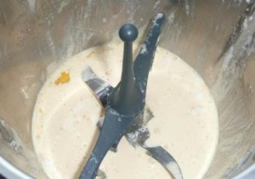 Что нужно для приготовления рулета со сгущенкой. Бисквитный рулет со сгущенкой