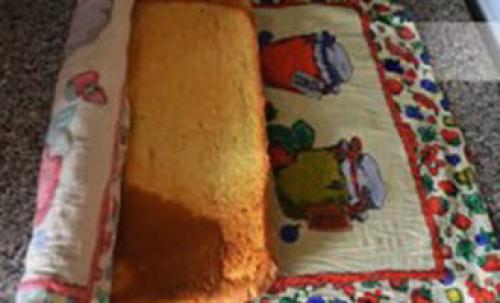 Рецепт рулета со сгущенкой. Бисквитный рулет