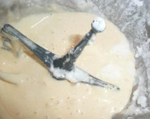 Что нужно для приготовления рулета со сгущенкой. Бисквитный рулет со сгущенкой