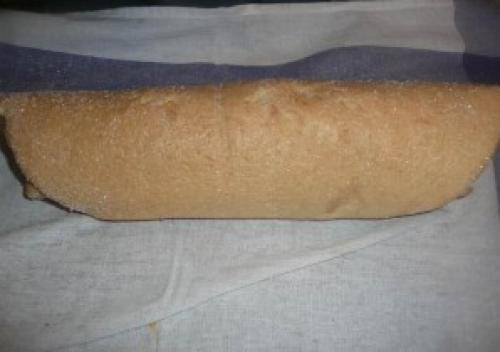 Что нужно для приготовления рулета со сгущенкой. Бисквитный рулет со сгущенкой