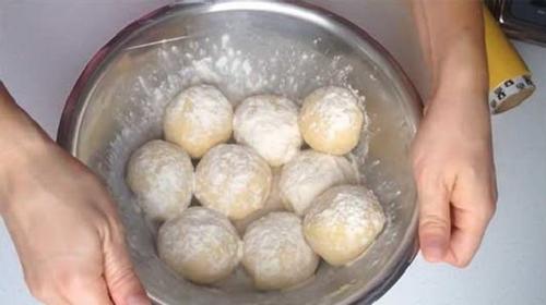 Торт наполеон из готового слоеного дрожжевого теста. Рецепт «Наполеона» советского времени в домашних условиях