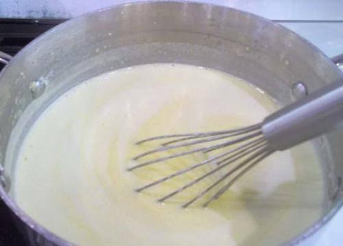 Наполеон из слоено-дрожжевого теста. Пошаговый рецепт приготовления Наполеона из дрожжевого слоеного теста