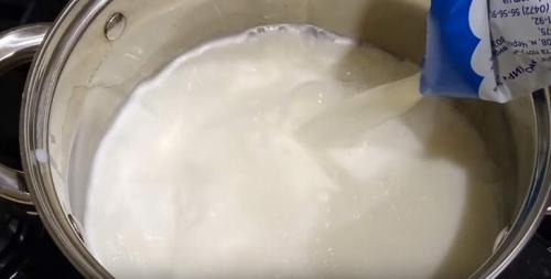 Торт из слоеного теста со сгущенкой без масла. Торт наполеон из готового слоеного теста с заварным кремом