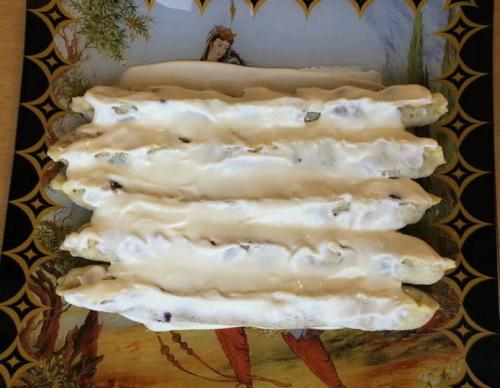 Торт монастырская изба#39,#39, из слоеного теста с заварным кремом. Торт «Монастырская изба» из готового слоеного теста с вишней и сметанным кремом