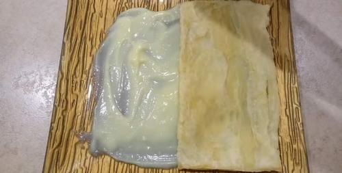 Простой торт из готового слоеного теста. Торт наполеон из готового слоеного теста с заварным кремом