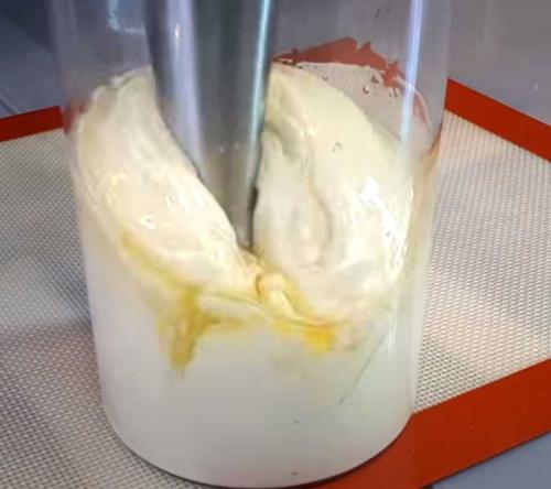 Рецепты майонеза для блендера стационарного. Домашний майонез вкусные и проверенные рецепты 07