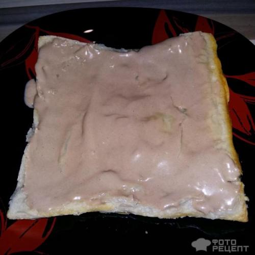 Торт из слоеного теста со сгущенкой и творожным сыром. Рецепт: Быстрый торт из слоеного теста - Развалины со сгущенкой и творожным сыром