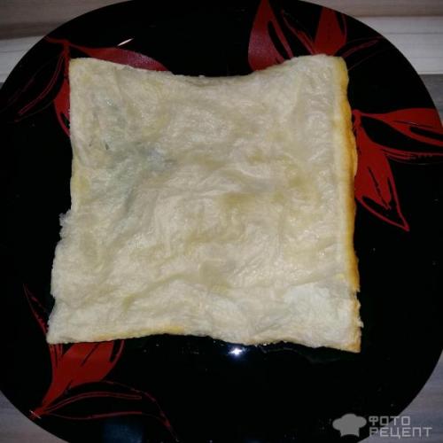 Торт из слоеного теста со сгущенкой и творожным сыром. Рецепт: Быстрый торт из слоеного теста - Развалины со сгущенкой и творожным сыром