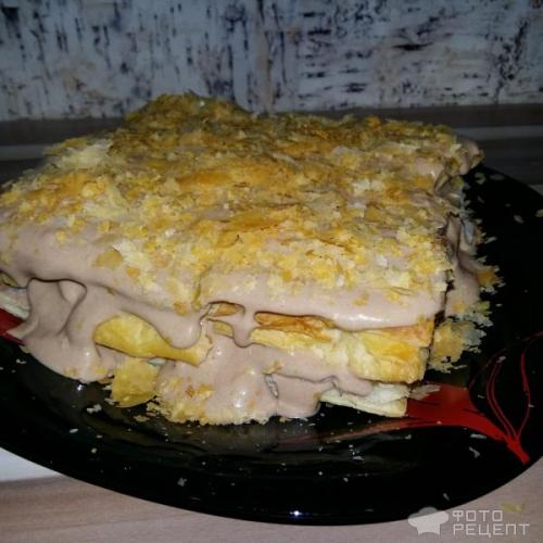 Торт из слоеного теста со сгущенкой и творожным сыром. Рецепт: Быстрый торт из слоеного теста - Развалины со сгущенкой и творожным сыром