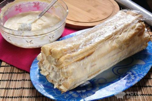 Торт-рулет из слоеного теста. Рецепт: Слоеный рулет а-ля Наполеон - простой и быстрый в приготовлении