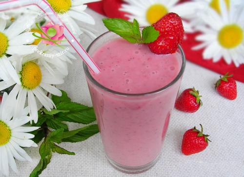 Смузи из ягод без молока. 25 вкуснейших рецептов ягодных смузи в любое время года