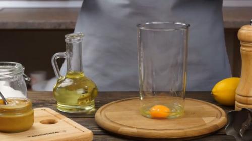 Майонез своими руками венчиком. Домашний майонез за 5 минут: приготовление полезного и натурального соуса в домашних условиях