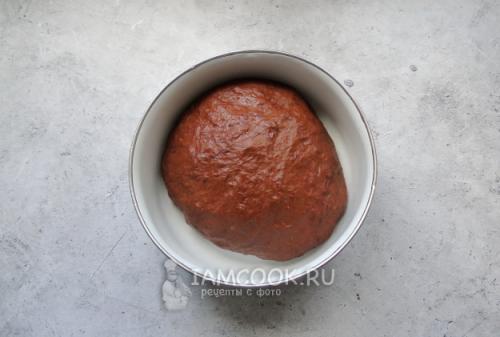 Вкусные рулетики из дрожжевого теста с вареной сгущенкой: рецепт и подсказки 09