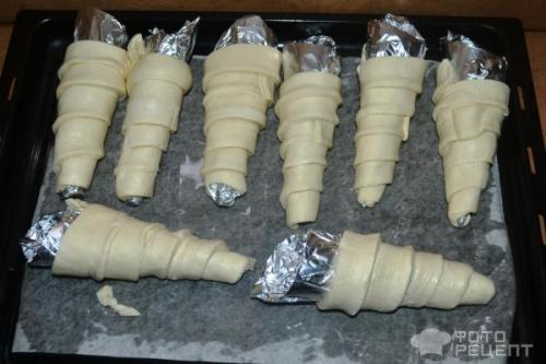 Как сделать рулетики из дрожжевого теста с вареной сгущенкой красивыми и аппетитными. Рецепт: Трубочки из слоеного дрожжевого теста - С начинкой из вареной сгущенки