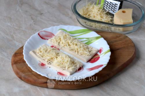 Сладкий и хрустящий: рецепт рулета из слоеного теста с поленом 13