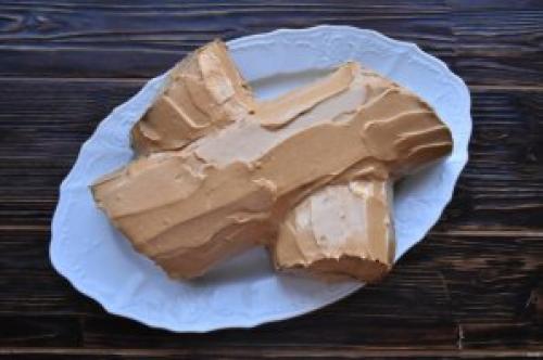 Сколько времени требуется на приготовление торта полено с вареной сгущенкой. Торт Рождественское полено