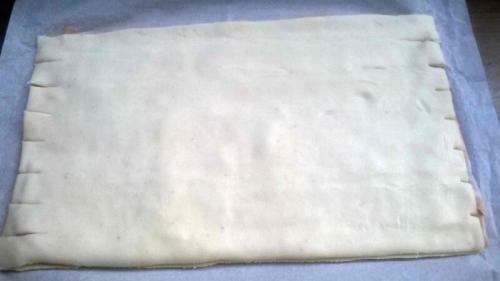 Канапе из слоеного теста. Как приготовить канапе Елочки – рецепт с фото