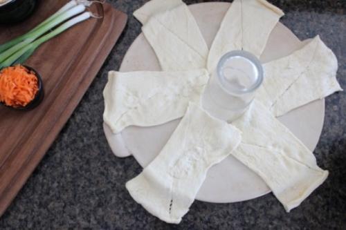 5 обалденно вкусных закусок из слоеного теста