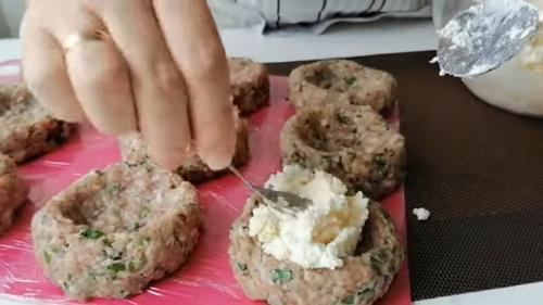 Какие рецепты можно приготовить заранее для завтрака и обеда. Заготовка еды на неделю / Восемь блюд для всей семьи