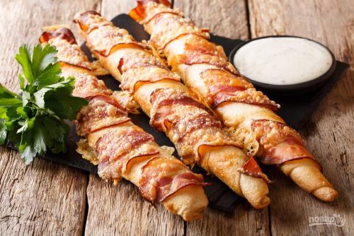 Закуски из слоеного теста на новый год. Несладкие закуски из теста на новогодний стол (быстро и просто!)