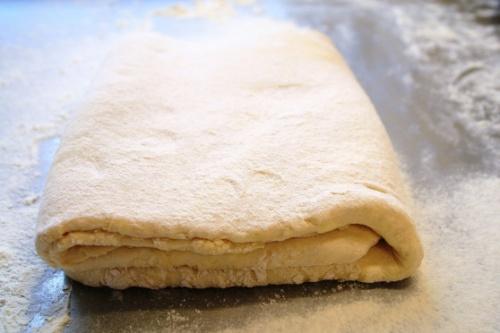 Рецепт универсального слоеного теста на пиве. Слоеное тесто на пиве