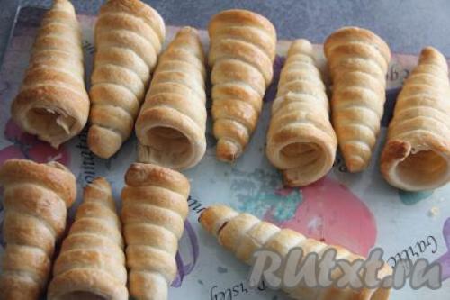 Слоеные трубочки с кремом рецепт в домашних условиях. Ингредиенты 10 Слоеные трубочки с кремом рецепт в домашних условиях. Ингредиенты 10