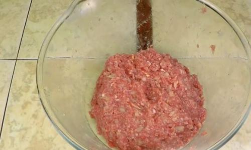 Потрясающие закуски из слоеного теста. Закуска из слоёного теста с мясным фаршем