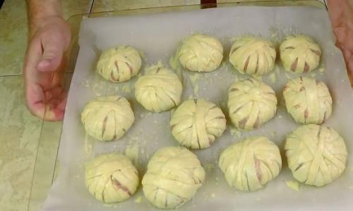 Потрясающие закуски из слоеного теста. Закуска из слоёного теста с мясным фаршем