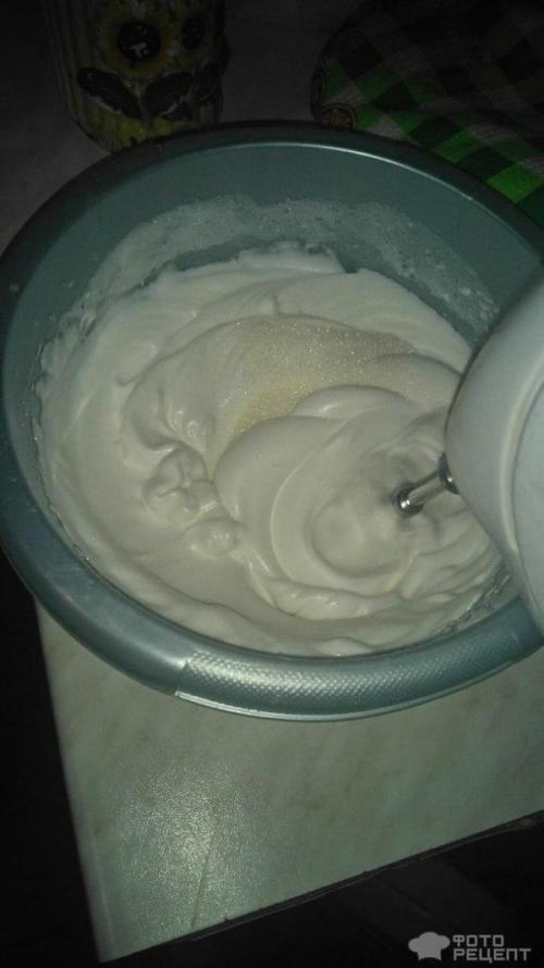 Дрожжевые Трубочки с белковым кремом. Рецепт: Трубочки из слоеного дрожжевого теста - Нежные Трубочки с белковым кремом