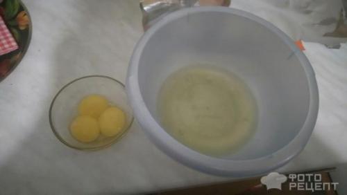 Дрожжевые Трубочки с белковым кремом. Рецепт: Трубочки из слоеного дрожжевого теста - Нежные Трубочки с белковым кремом