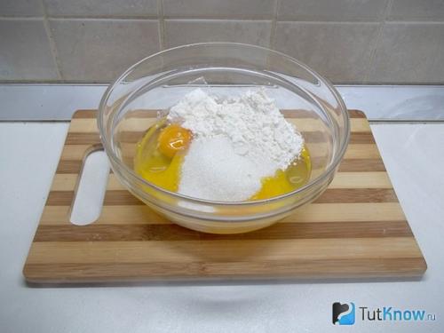 Слоеные Трубочки из готового теста с белковым.. Рецепт: Трубочки из слоеного дрожжевого теста - с белковым кремом 32