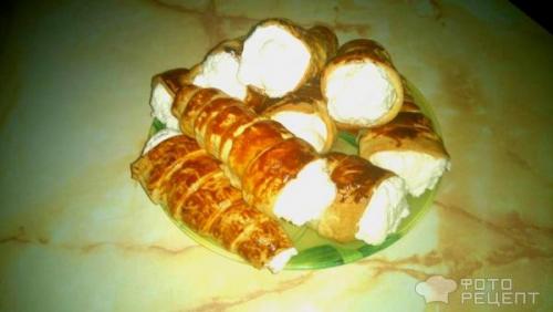 Дрожжевые Трубочки с белковым кремом. Рецепт: Трубочки из слоеного дрожжевого теста - Нежные Трубочки с белковым кремом