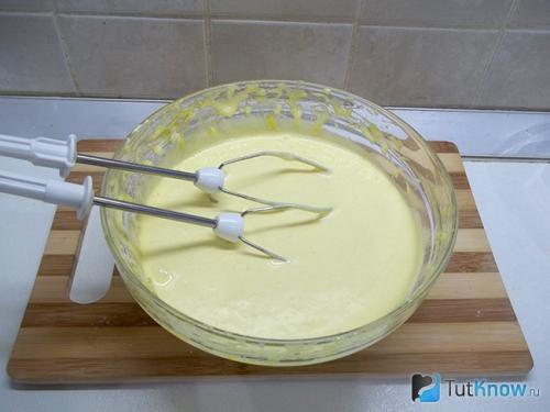 Трубочки с заварным кремом из слоено-дрожжевого теста. Трубочки из слоеного теста с заварным кремом 05