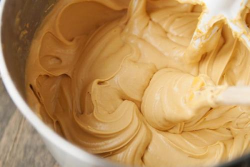 Крем для трубочек из сливок и сгущенки. Крем для вафельных трубочек из сгущенки вареной, белой, масла, сметаны