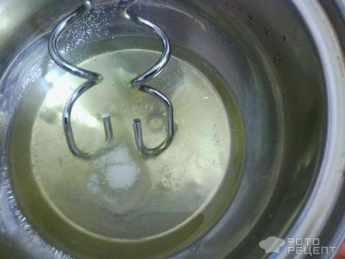 Вафельные трубочки с белковым кремом. Рецепт: Вафельные трубочки - с белковым кремом.