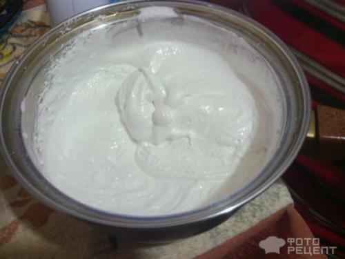 Вафельные трубочки с белковым кремом. Рецепт: Вафельные трубочки - с белковым кремом.