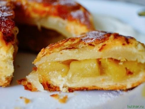 Французские слойки с яблоками. 