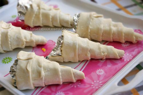 Как сделать трубочки из слоеного теста без формы. – Статистика