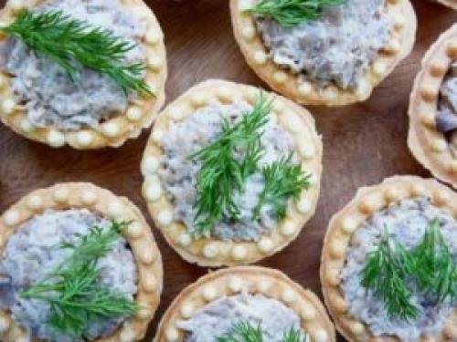 Тарталетки с творожным сыром и зеленью. Готовим вкусную начинку для тарталеток с творожным сыром