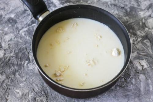 Ленивый Наполеон из кусочков слоеного теста. Ленивый Наполеон из слоеного теста