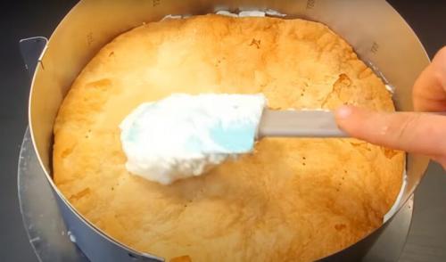 Хрустящие коржи для наполеона. Торт Наполеон на воде: ничего вкуснее не ела. Хрустящий, с бесподобным сливочным кремом