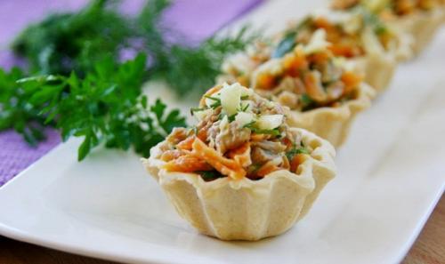 Начинка для тарталеток с фасолью. Закусочные тарталетки овощные к праздничному столу на День рождения, Новый год: идеи, рецепты с фото, украшения. Рецепты овощных салатов для начинки тарталеток