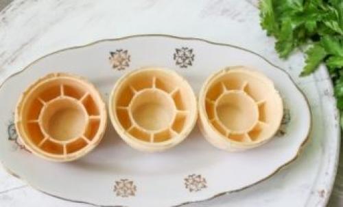 Тарталетки с фетой и икрой. Тарталетки с красной икрой — 10 самых вкусных рецептов