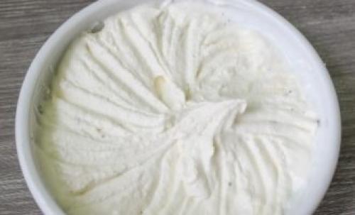 Тарталетки с фетой и икрой. Тарталетки с красной икрой — 10 самых вкусных рецептов