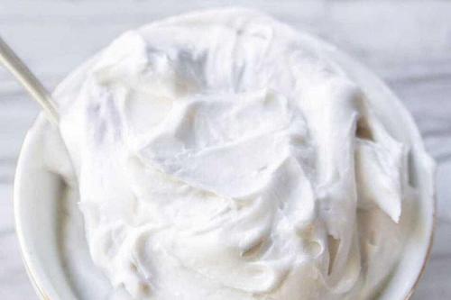 Как сделать идеальный белковый крем для трубочек. Крем для вафельных трубочек: 12 самых вкусных рецептов