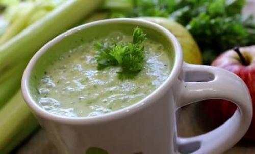 Какие ингредиенты необходимы для приготовления овощной смузи на кефире. Фруктово-овощной смузи с кефиром