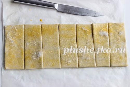 Как долго готовится Простенькие Язычки с сахаром из слоеного теста. Ингредиенты